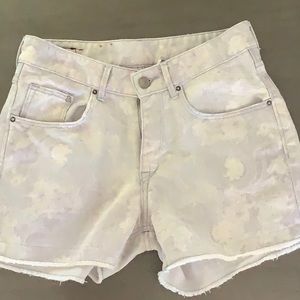 H&М high waisted limited edition Jean Shorts